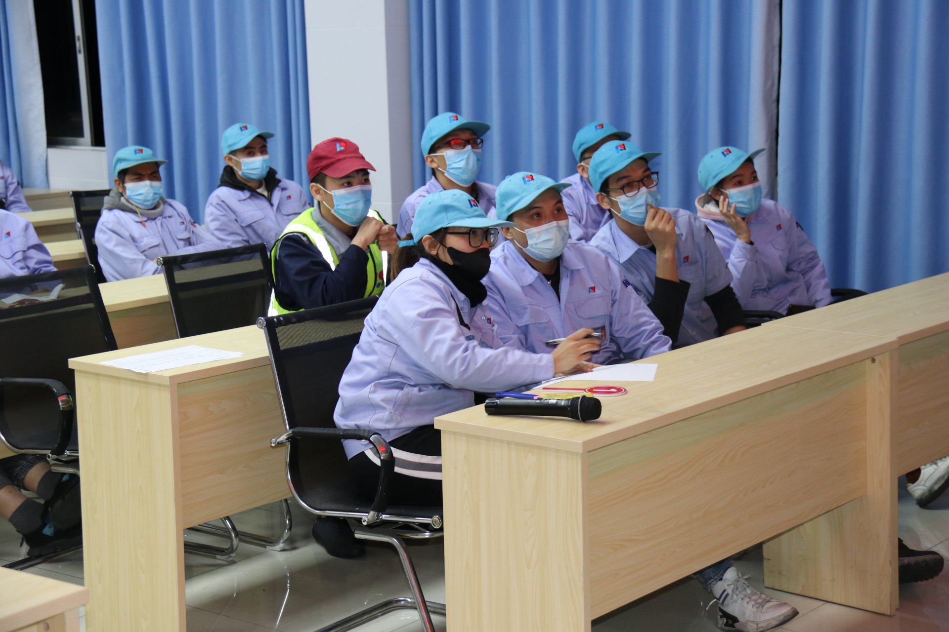 數(shù)控車(chē)間知識(shí)競(jìng)賽